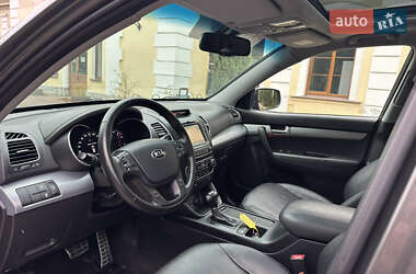 Внедорожник / Кроссовер Kia Sorento 2014 в 