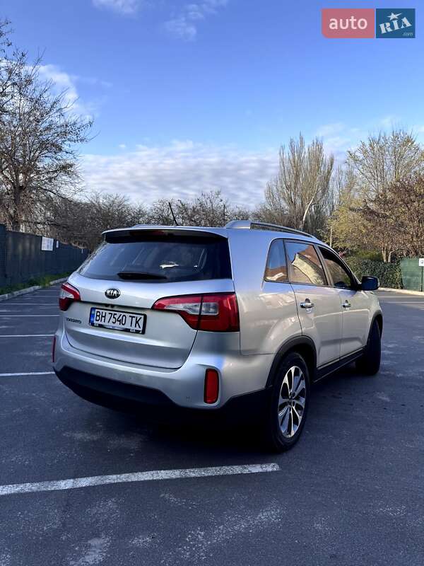 Внедорожник / Кроссовер Kia Sorento 2013 в Одессе