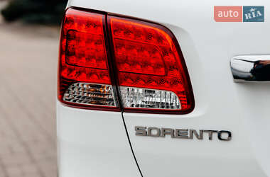 Внедорожник / Кроссовер Kia Sorento 2010 в 
