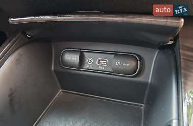 Внедорожник / Кроссовер Kia Sorento 2015 в 