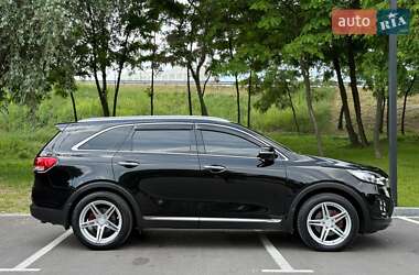 Позашляховик / Кросовер Kia Sorento 2017 в 
