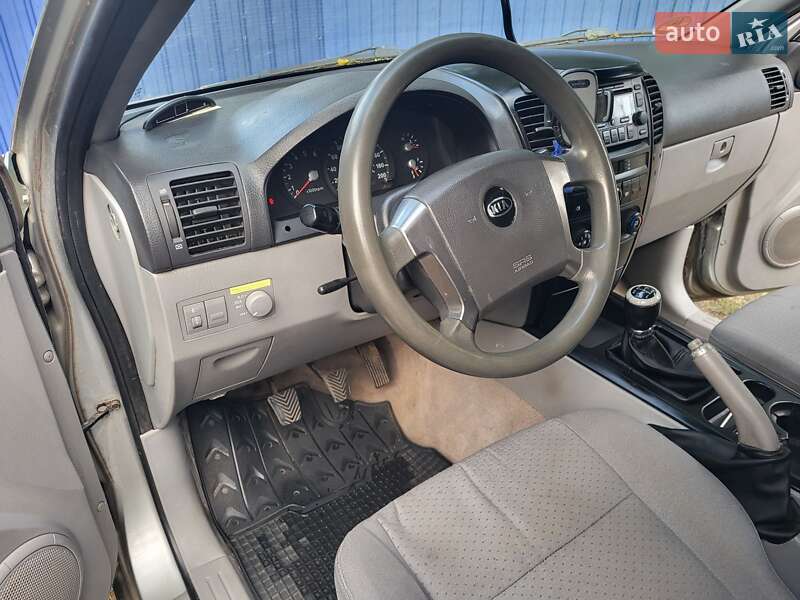 Внедорожник / Кроссовер Kia Sorento 2003 в Павлограде