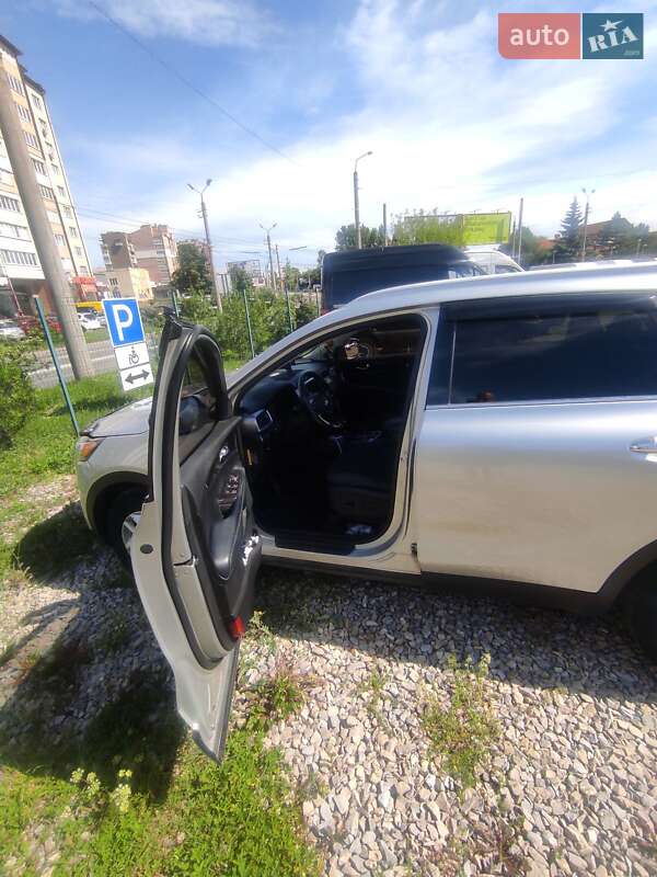 Внедорожник / Кроссовер Kia Sorento 2016 в Ивано-Франковске
