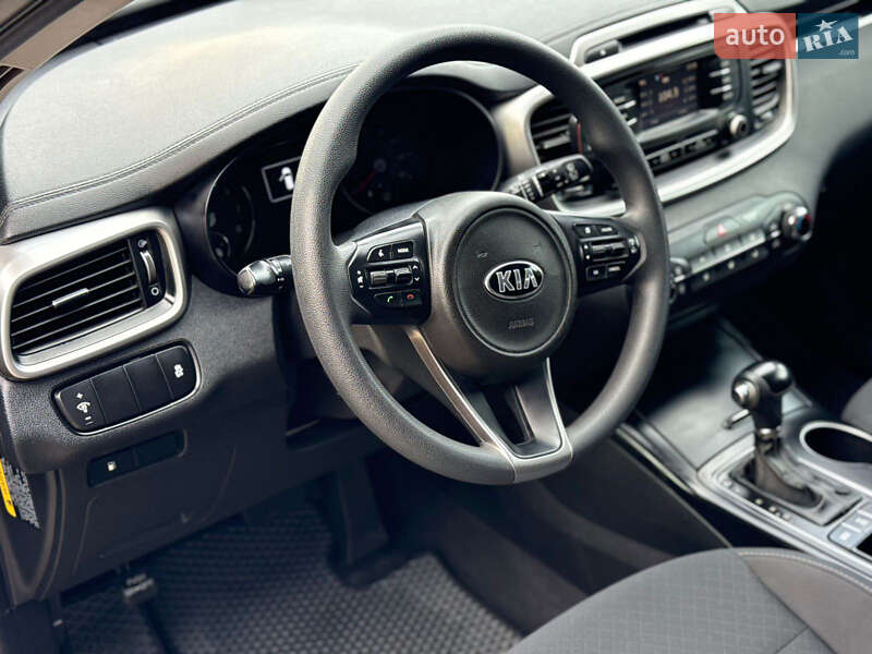 Позашляховик / Кросовер Kia Sorento 2016 в Одесі фото 9 Позашляховик / Кросовер Kia Sorento 2016 в Одесі