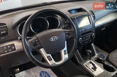 Внедорожник / Кроссовер Kia Sorento 2012 в 