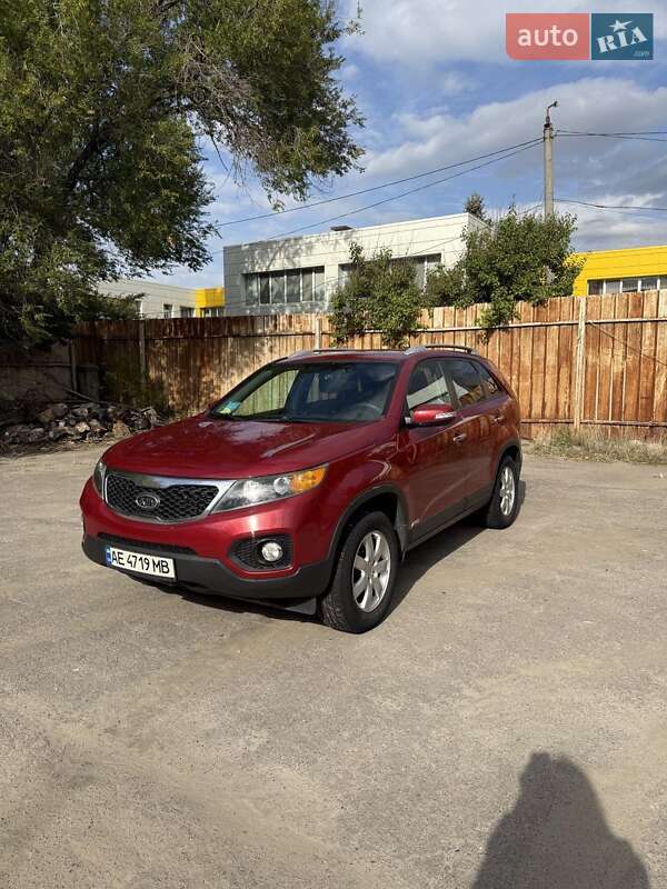 Внедорожник / Кроссовер Kia Sorento 2010 в Днепре
