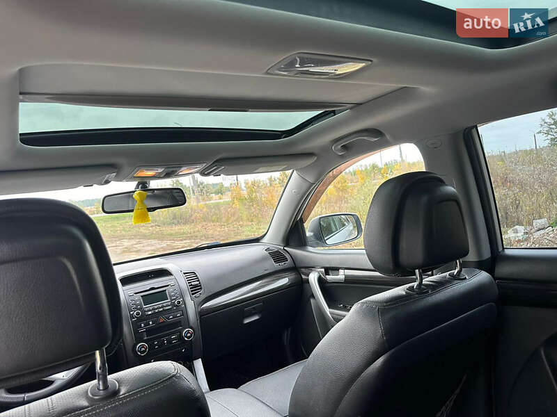 Позашляховик / Кросовер Kia Sorento 2012 в Козелеці