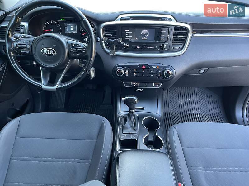 Внедорожник / Кроссовер Kia Sorento 2016 в Белой Церкви