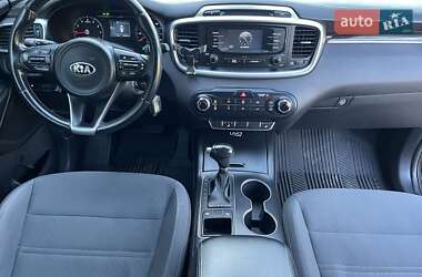 Внедорожник / Кроссовер Kia Sorento 2016 в 