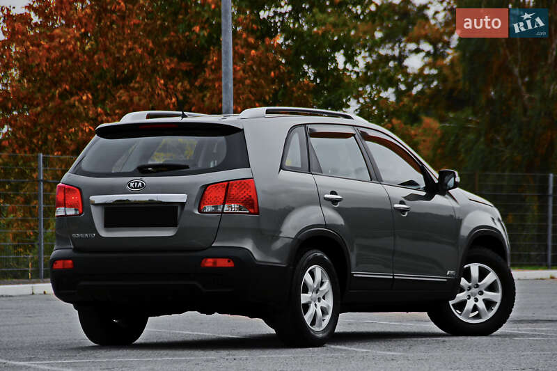 Внедорожник / Кроссовер Kia Sorento 2012 в Днепре