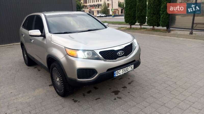 Позашляховик / Кросовер Kia Sorento 2012 в Львові