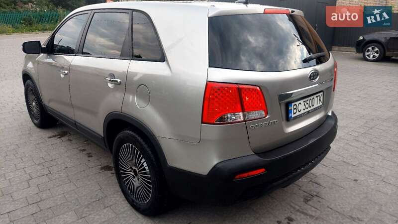 Позашляховик / Кросовер Kia Sorento 2012 в Львові
