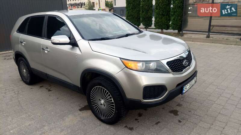 Позашляховик / Кросовер Kia Sorento 2012 в Львові