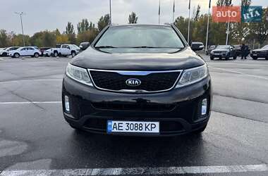 Позашляховик / Кросовер Kia Sorento 2014 в 