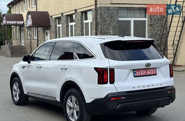 Позашляховик / Кросовер Kia Sorento 2021 в 