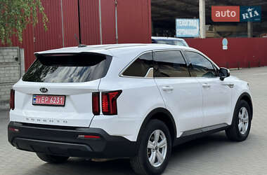 Позашляховик / Кросовер Kia Sorento 2021 в 