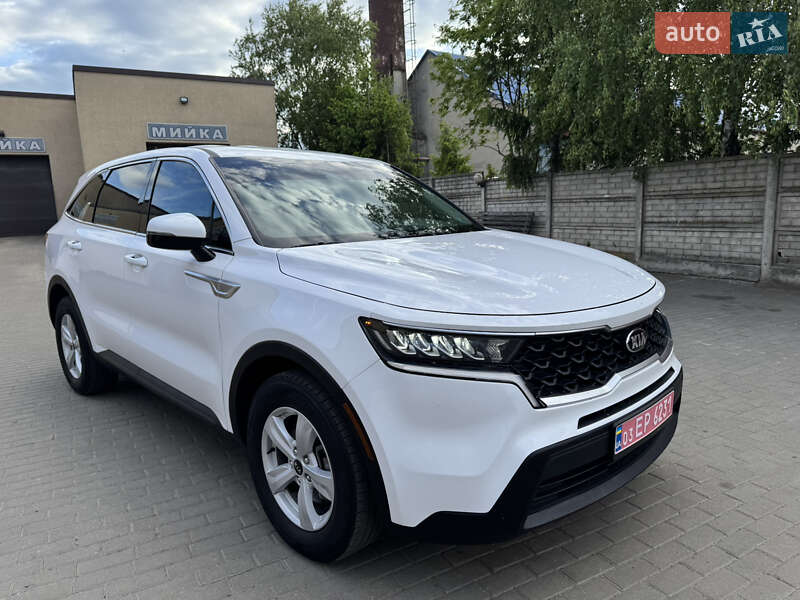 Позашляховик / Кросовер Kia Sorento 2021 в 