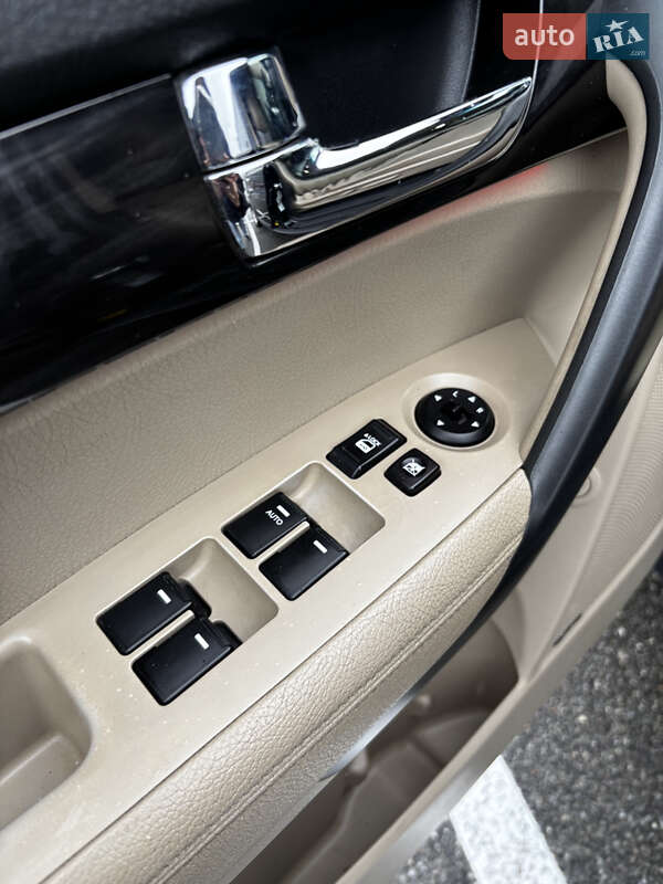 Внедорожник / Кроссовер Kia Sorento 2010 в Киеве