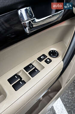 Внедорожник / Кроссовер Kia Sorento 2010 в 