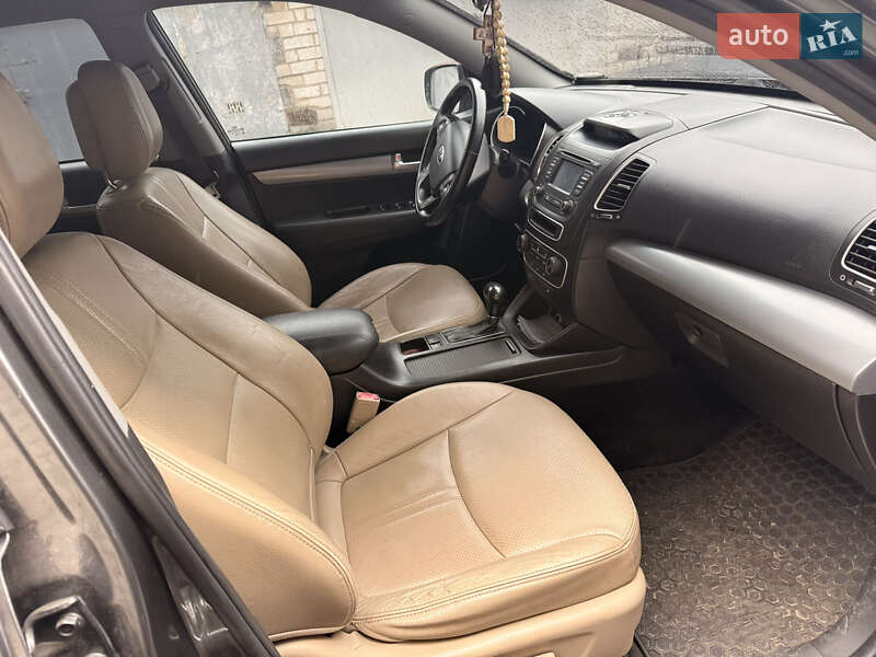 Позашляховик / Кросовер Kia Sorento 2013 в Києві фото 7 Позашляховик / Кросовер Kia Sorento 2013 в Києві