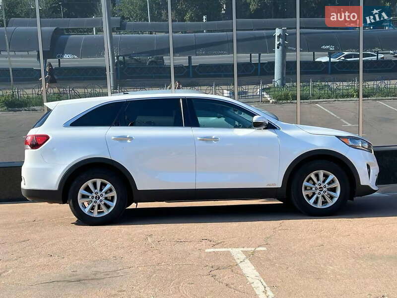Внедорожник / Кроссовер Kia Sorento 2019 в Киеве фото 7 Внедорожник / Кроссовер Kia Sorento 2019 в Киеве