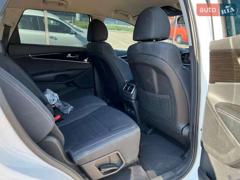 Внедорожник / Кроссовер Kia Sorento 2019 в Киеве фото 21 Внедорожник / Кроссовер Kia Sorento 2019 в Киеве