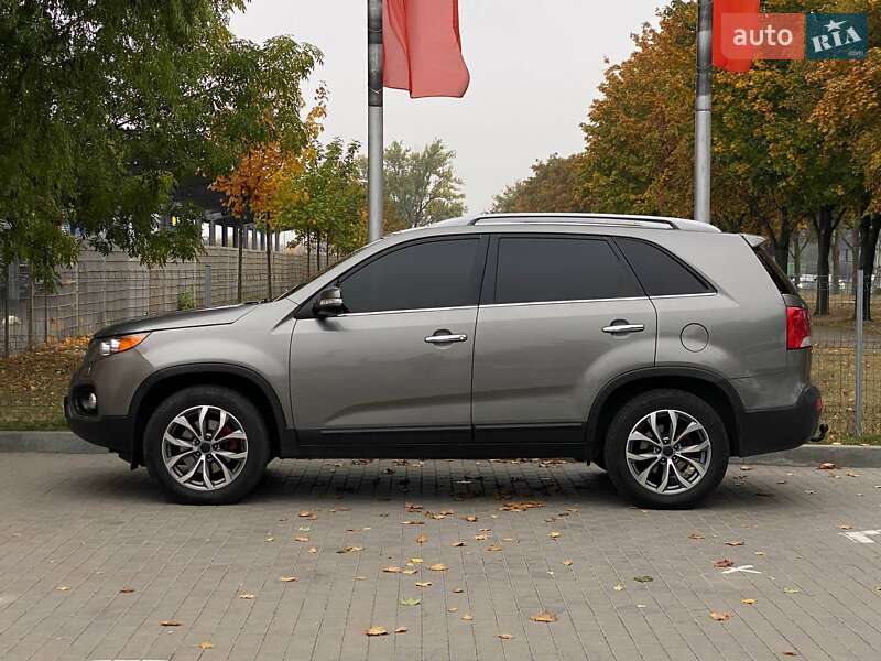 Внедорожник / Кроссовер Kia Sorento 2011 в Днепре