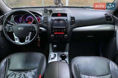 Внедорожник / Кроссовер Kia Sorento 2011 в 