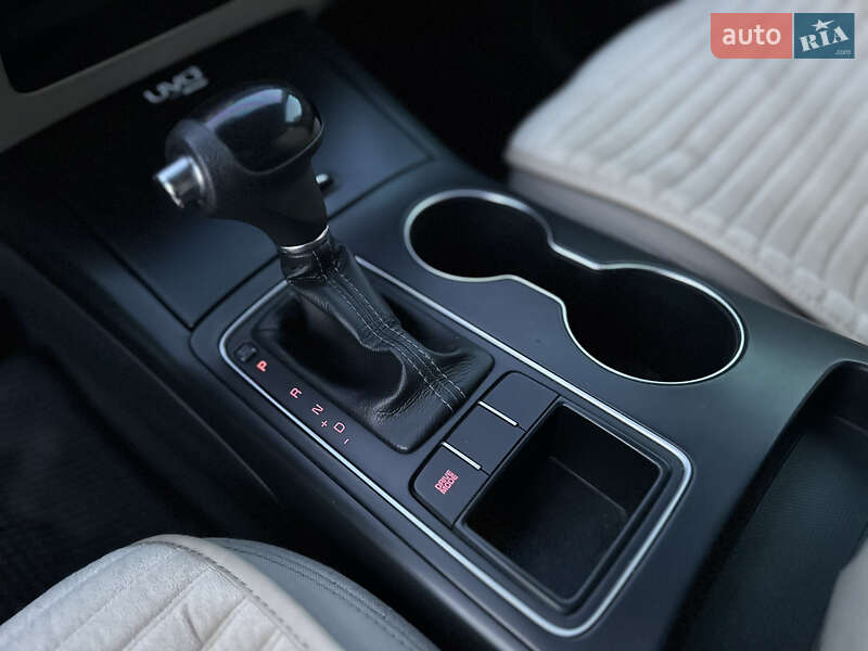 Внедорожник / Кроссовер Kia Sorento 2015 в Владимире