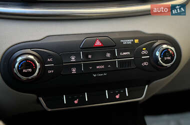 Внедорожник / Кроссовер Kia Sorento 2016 в 