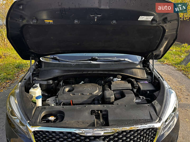 Позашляховик / Кросовер Kia Sorento 2015 в Львові