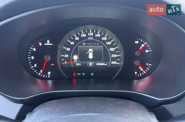 Внедорожник / Кроссовер Kia Sorento 2015 в 