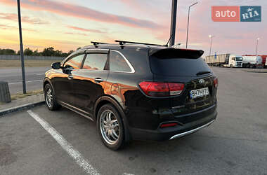 Позашляховик / Кросовер Kia Sorento 2015 в 