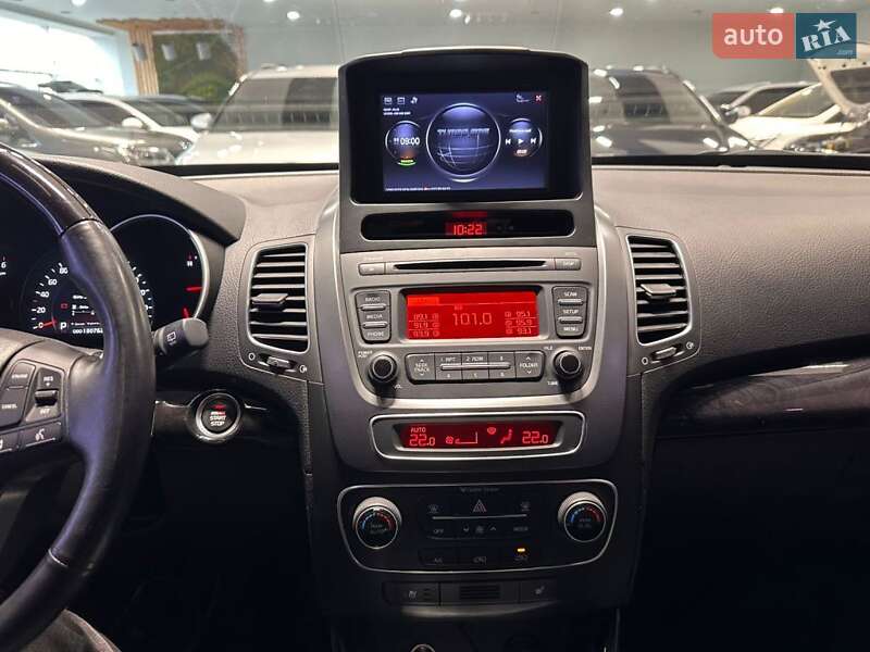 Внедорожник / Кроссовер Kia Sorento 2012 в Одессе