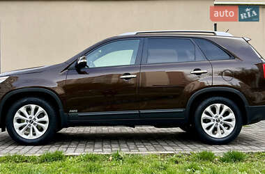 Позашляховик / Кросовер Kia Sorento 2014 в  фото 4 Позашляховик / Кросовер Kia Sorento 2014 в