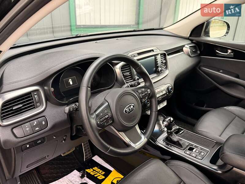 Внедорожник / Кроссовер Kia Sorento 2016 в Ивано-Франковске
