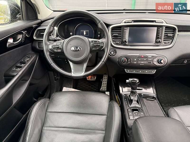 Внедорожник / Кроссовер Kia Sorento 2016 в Ивано-Франковске