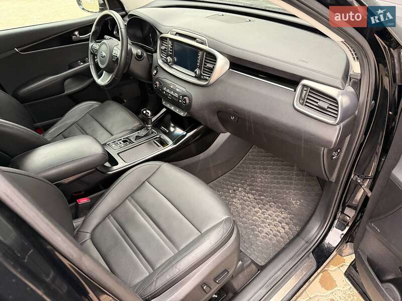 Внедорожник / Кроссовер Kia Sorento 2016 в Ивано-Франковске