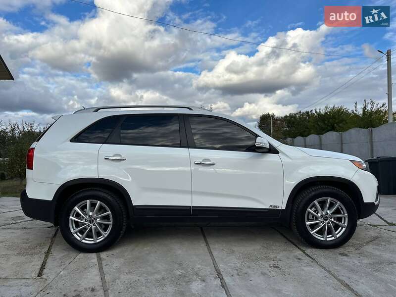Внедорожник / Кроссовер Kia Sorento 2012 в Черкассах