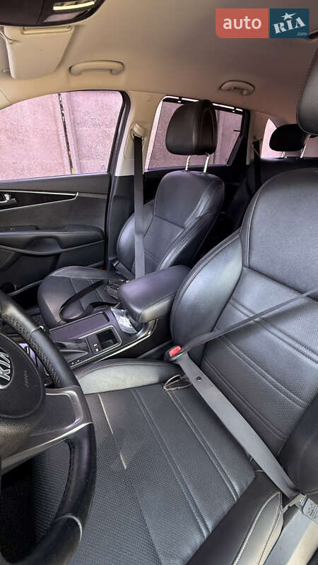 Позашляховик / Кросовер Kia Sorento 2014 в Білгороді-Дністровському фото 4 Позашляховик / Кросовер Kia Sorento 2014 в Білгороді-Дністровському
