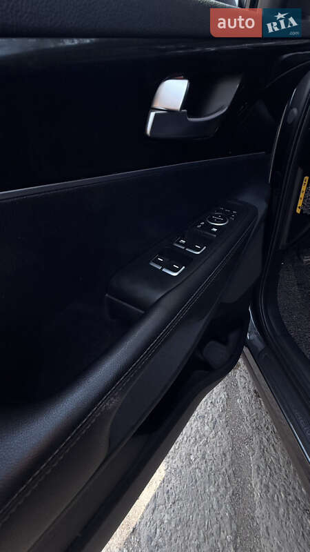 Позашляховик / Кросовер Kia Sorento 2014 в Білгороді-Дністровському фото 20 Позашляховик / Кросовер Kia Sorento 2014 в Білгороді-Дністровському