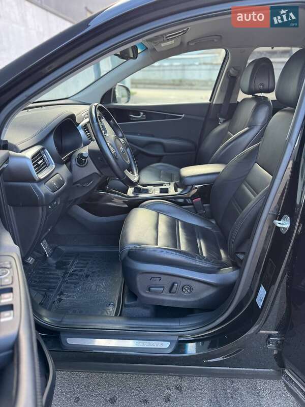 Внедорожник / Кроссовер Kia Sorento 2015 в Киеве фото 39 Внедорожник / Кроссовер Kia Sorento 2015 в Киеве