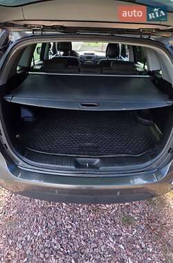 Позашляховик / Кросовер Kia Sorento 2013 в 