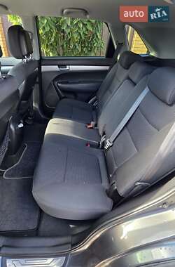Позашляховик / Кросовер Kia Sorento 2013 в 