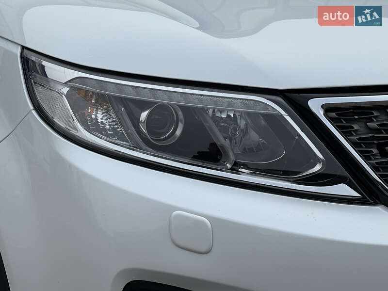 Внедорожник / Кроссовер Kia Sorento 2015 в Ровно