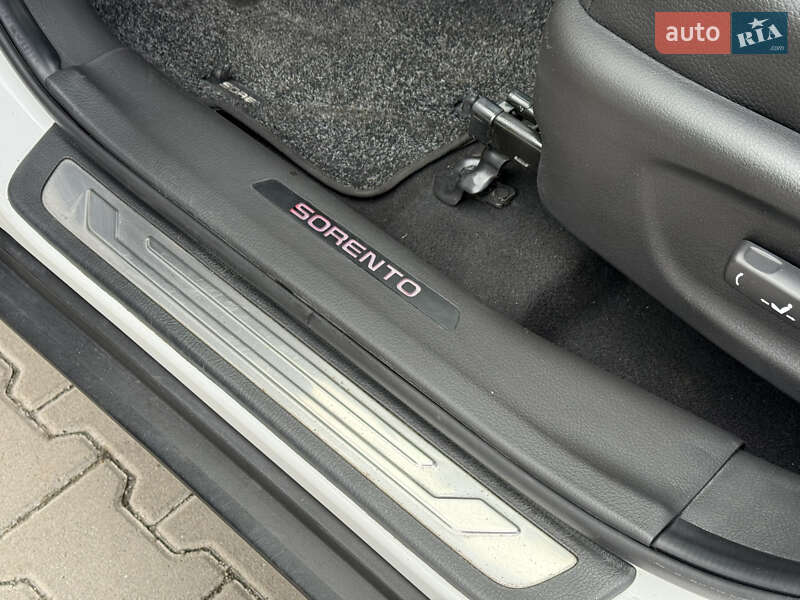 Внедорожник / Кроссовер Kia Sorento 2015 в Ровно