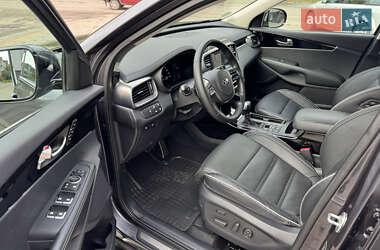 Внедорожник / Кроссовер Kia Sorento 2019 в 