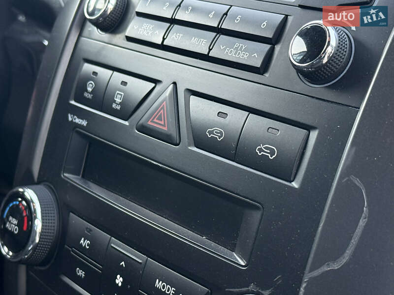 Внедорожник / Кроссовер Kia Sorento 2012 в Ровно