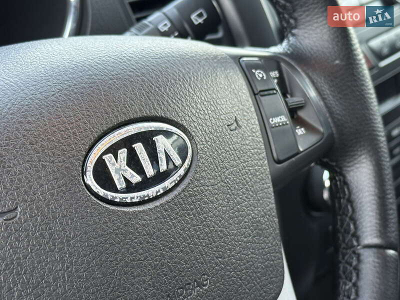 Внедорожник / Кроссовер Kia Sorento 2012 в Ровно
