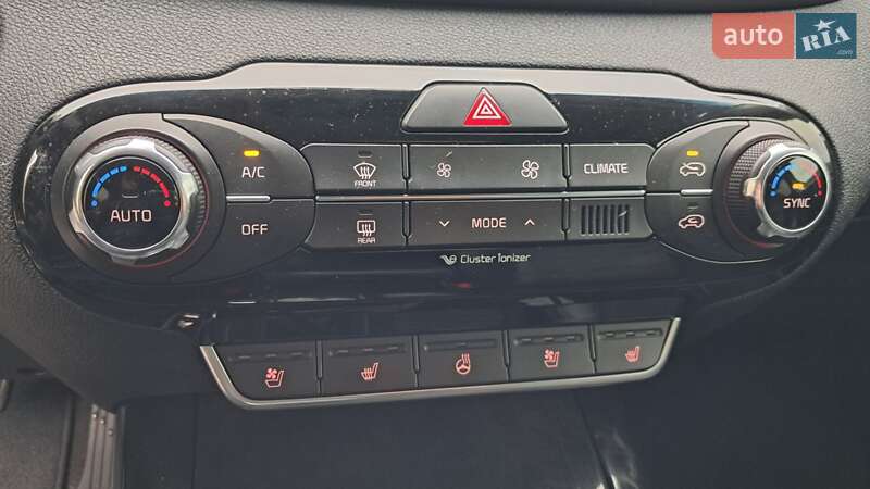 Позашляховик / Кросовер Kia Sorento 2015 в Києві фото 26 Позашляховик / Кросовер Kia Sorento 2015 в Києві